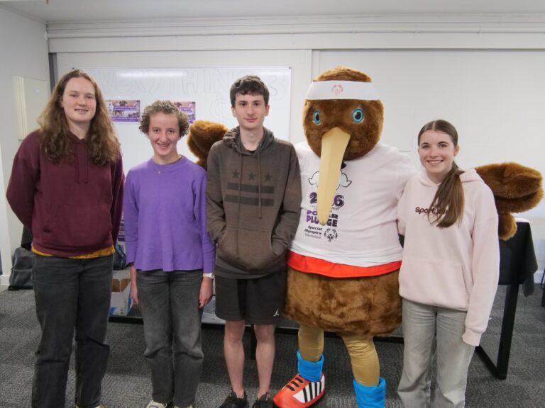 Onslow-College-Polar-Plunge-fundraising-team-Student-Leaders-with-Kaha-the-Kiwi-1-1024x768